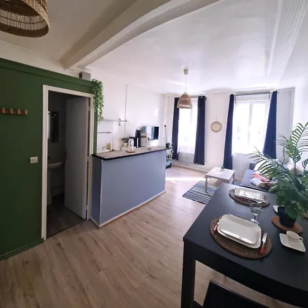 Les Augustins Apartmán *